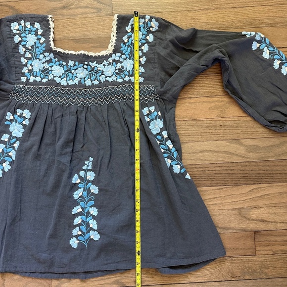 Siren Embroidered Blouse - Picture 6 of 7